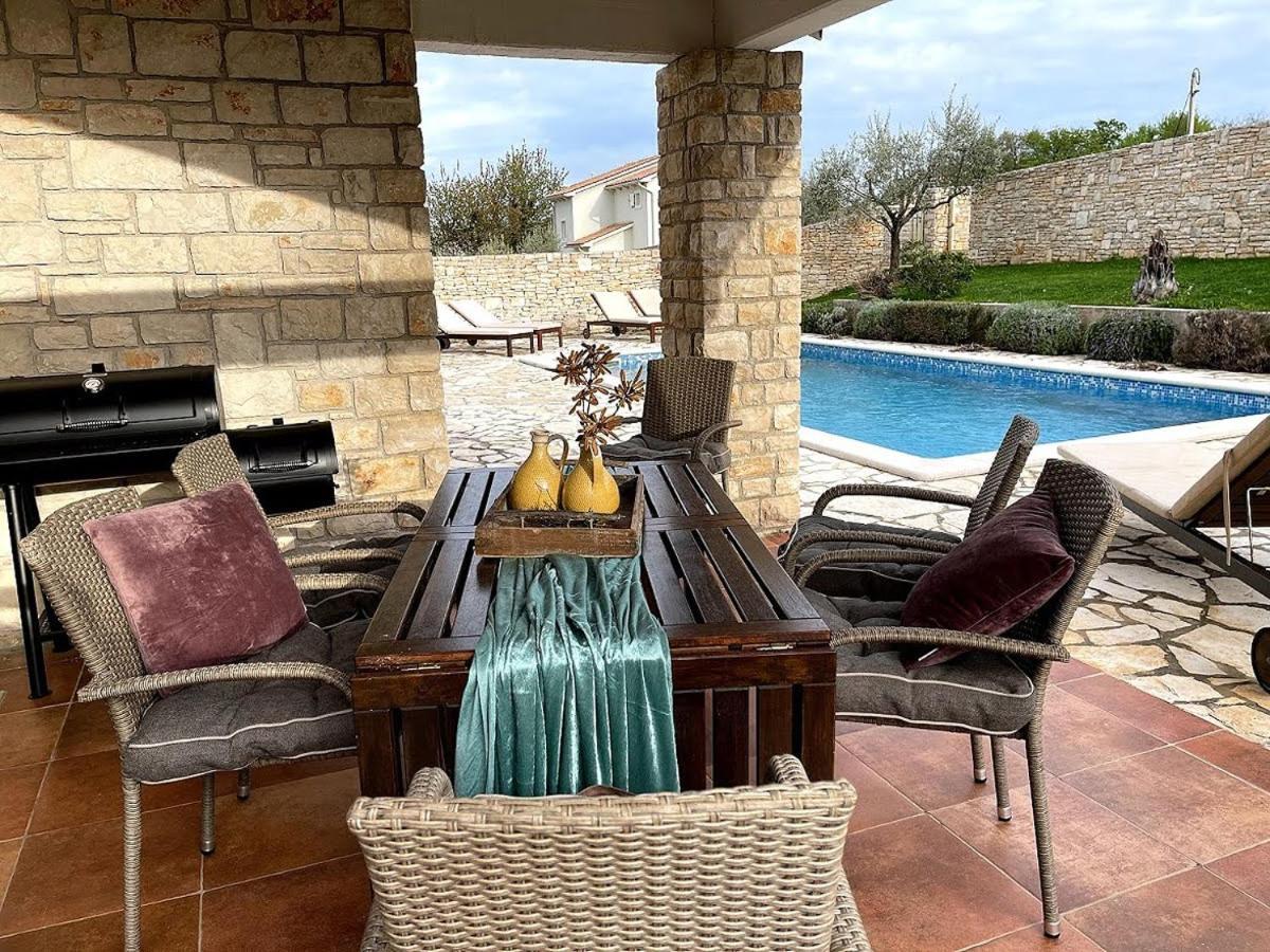 Villas Adagio Rojnići Extérieur photo