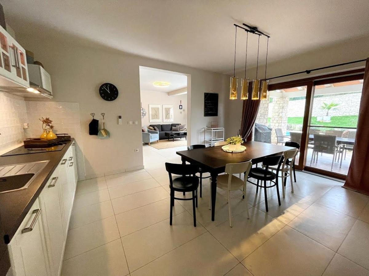 Villas Adagio Rojnići Extérieur photo